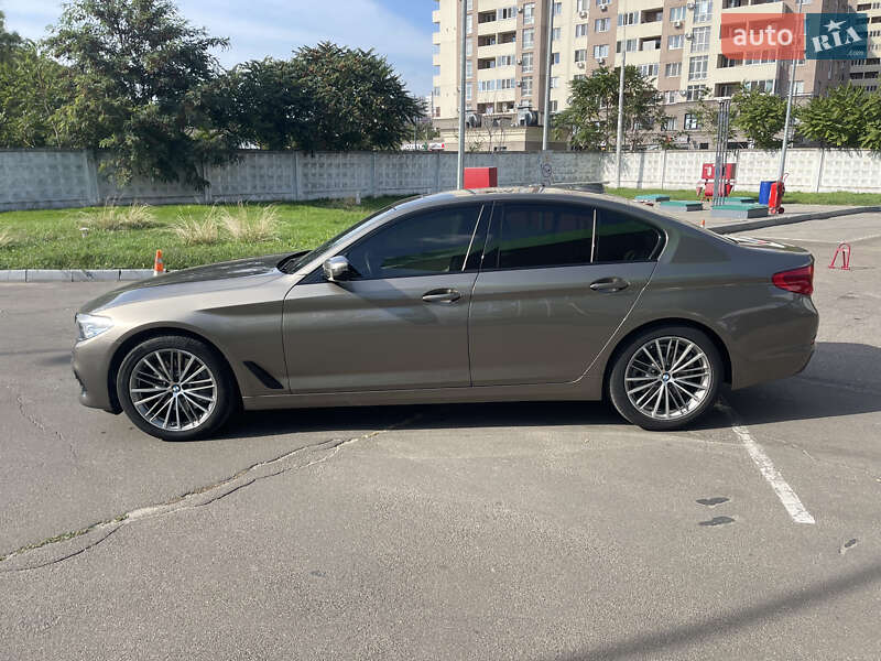 Седан BMW 5 Series 2019 в Одессе