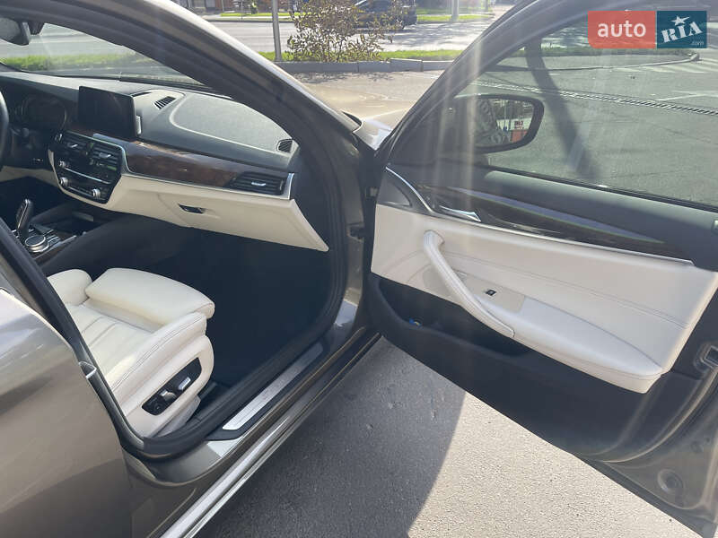 Седан BMW 5 Series 2019 в Одессе