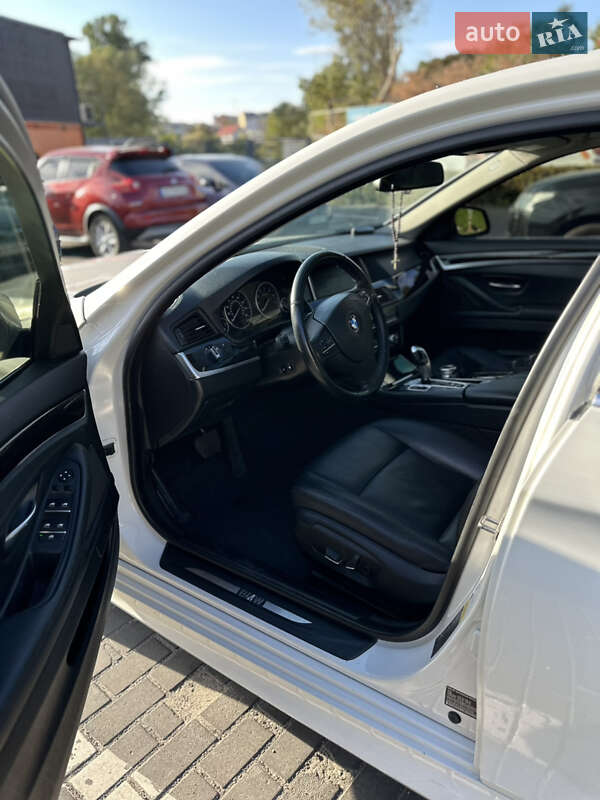 Седан BMW 5 Series 2013 в Києві фото 16 Седан BMW 5 Series 2013 в Києві