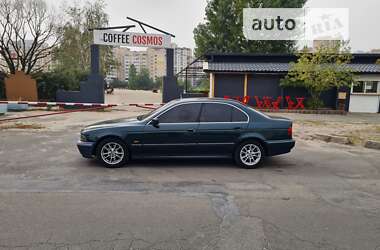 Седан BMW 5 Series 1998 в Киеве