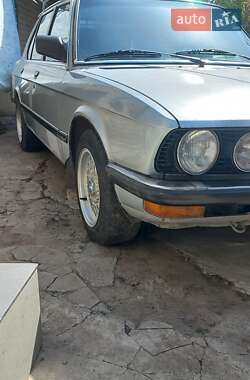 Седан BMW 5 Series 1984 в Запоріжжі