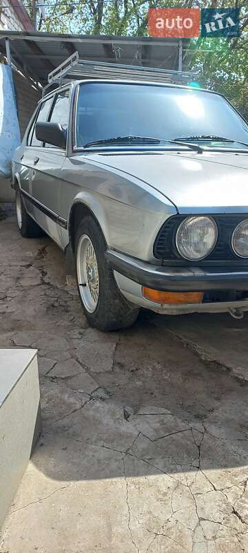 BMW 5 Series 1984