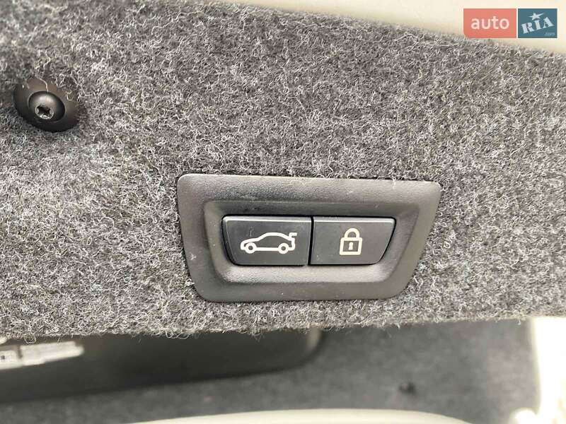 Седан BMW 5 Series 2013 в Львове