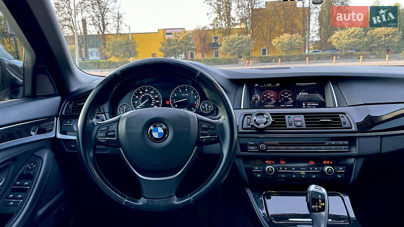 Седан BMW 5 Series 2015 в Житомире