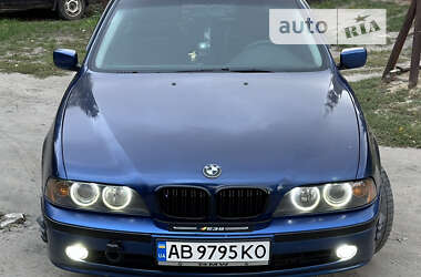 Седан BMW 5 Series 2000 в Бершади