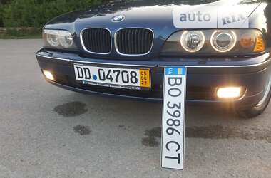 Седан BMW 5 Series 2000 в Киеве