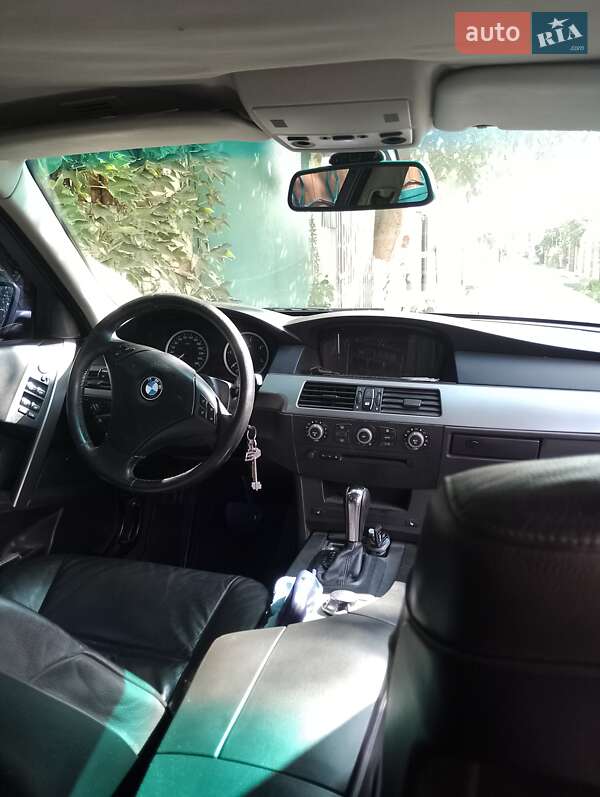 Седан BMW 5 Series 2005 в Сухому Лимані