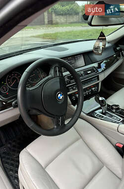 Седан BMW 5 Series 2011 в Дубні