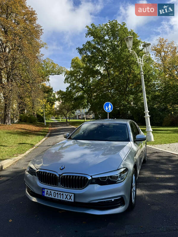Седан BMW 5 Series 2019 в Киеве