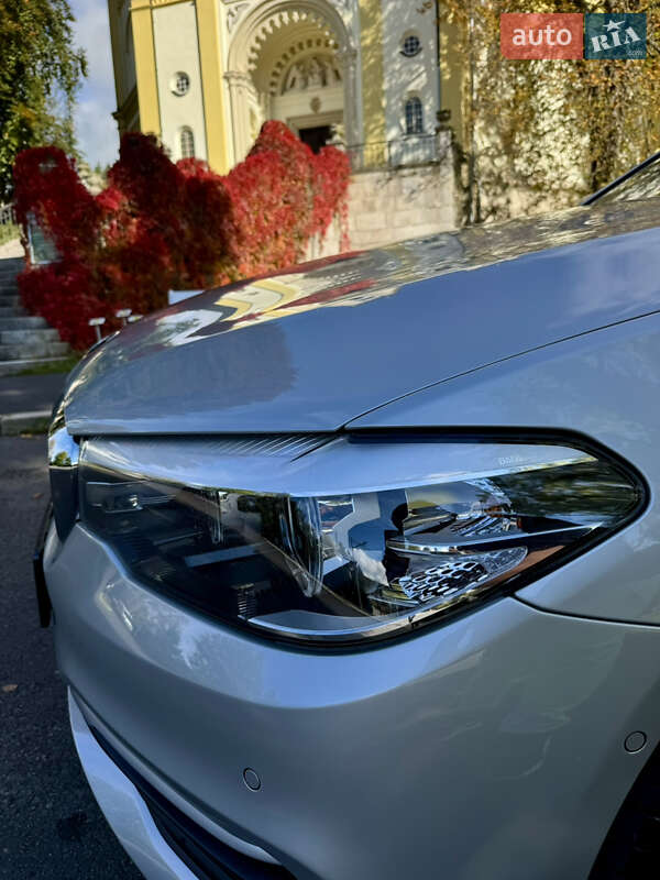 Седан BMW 5 Series 2019 в Киеве