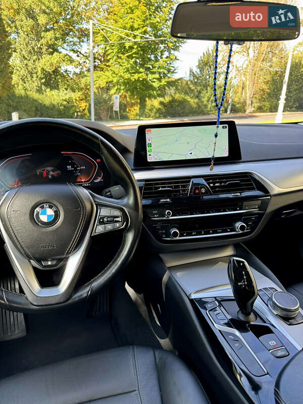 Седан BMW 5 Series 2019 в Киеве