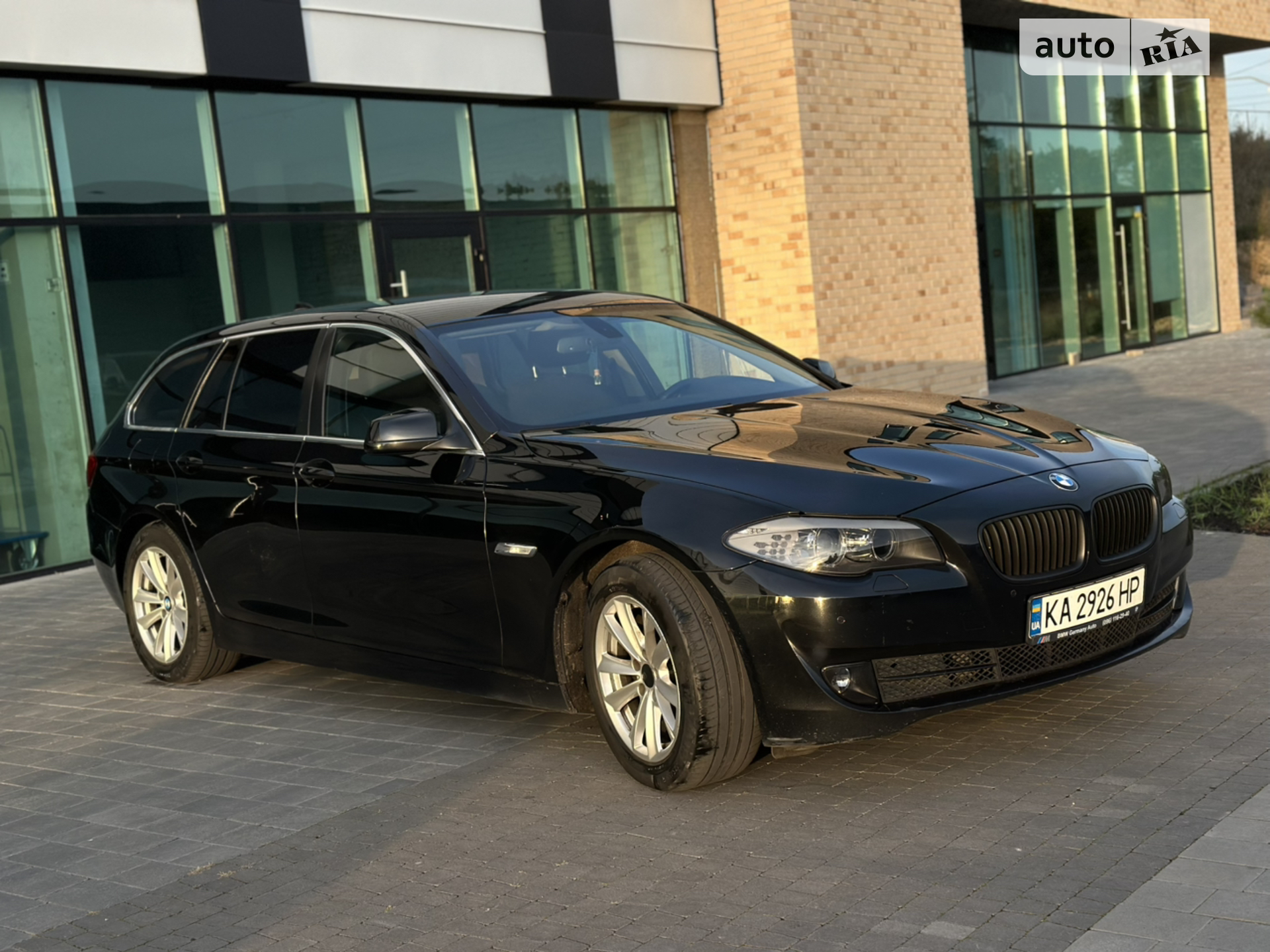 2011 BMW 5er - мініатюра 4