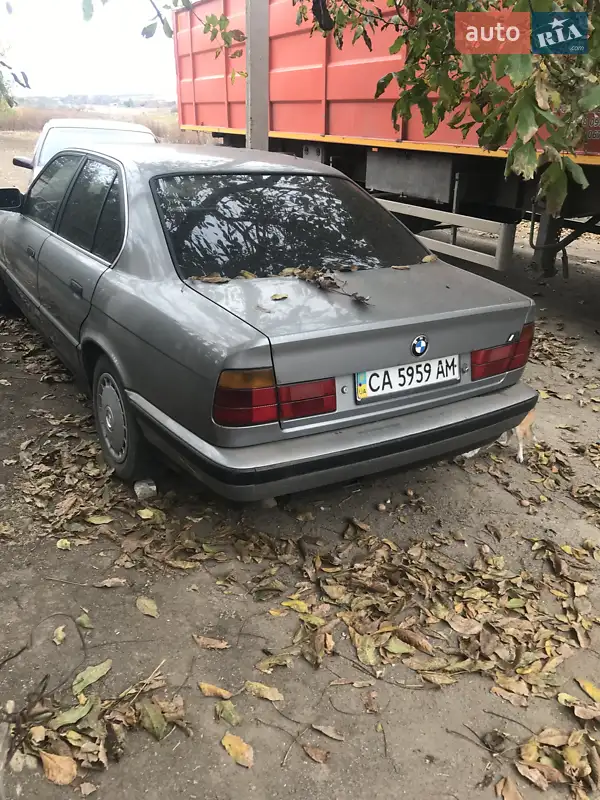 Седан BMW 5 Series 1990 в 