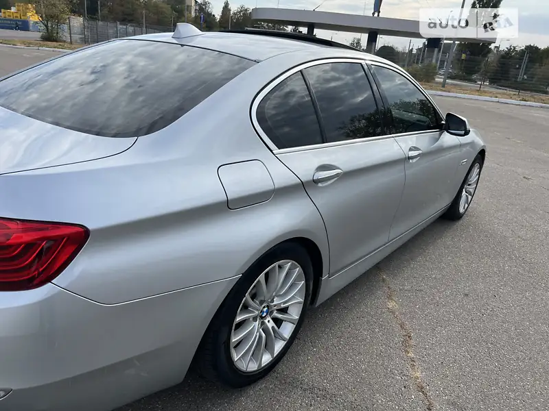 BMW 5 Series 2014 VIN WBA5A7C55ED619922 фото оголошення 15 з 98