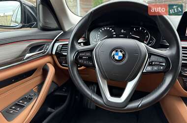 Седан BMW 5 Series 2020 в Стрию