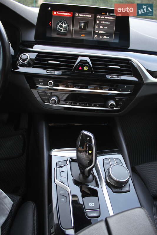Седан BMW 5 Series 2019 в Львове