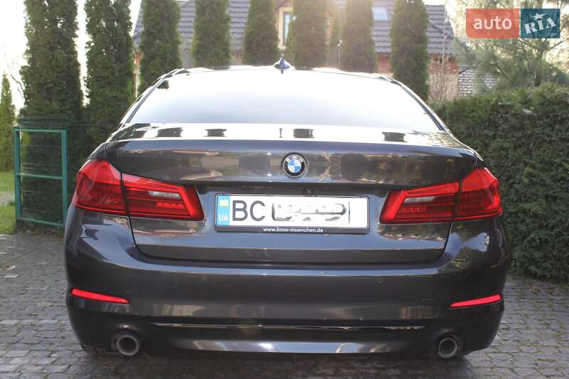 Седан BMW 5 Series 2019 в Львове