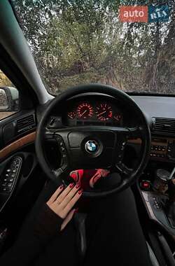 Седан BMW 5 Series 1999 в Днепре