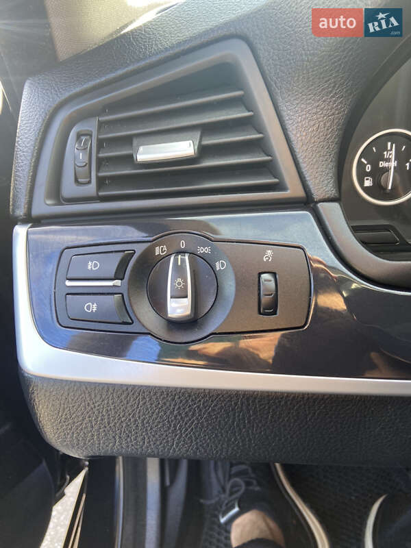 Седан BMW 5 Series 2012 в Долине