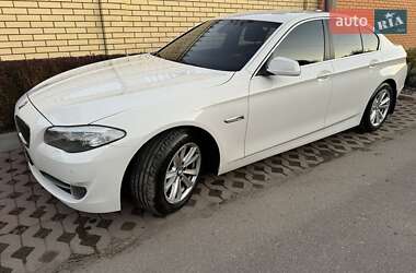 Седан BMW 5 Series 2012 в 