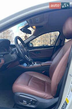 Седан BMW 5 Series 2013 в Рівному