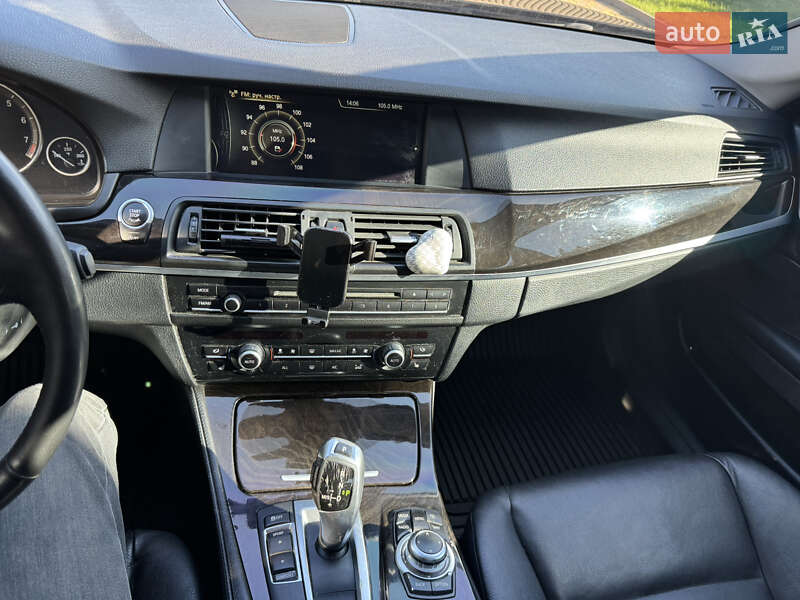 Седан BMW 5 Series 2012 в Полтаве