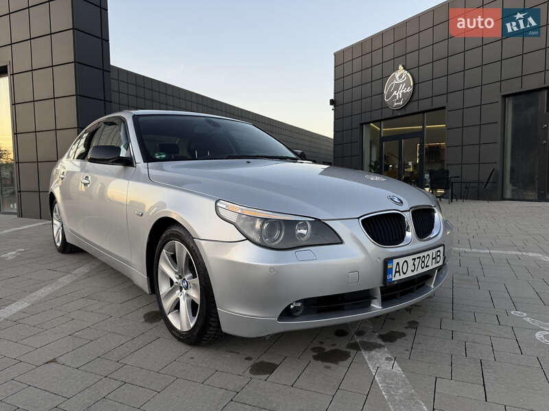 Седан BMW 5 Series 2005 в Тячеві