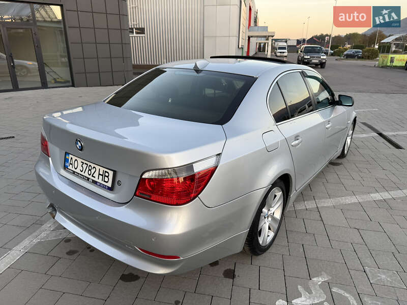 Седан BMW 5 Series 2005 в Тячеві