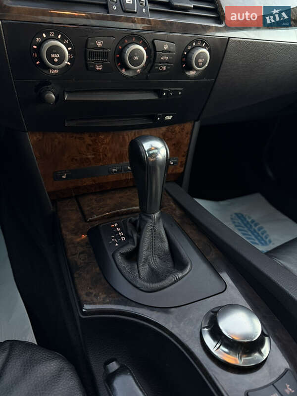 Седан BMW 5 Series 2005 в Тячеві
