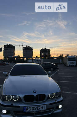 Седан BMW 5 Series 2003 в Ужгороде