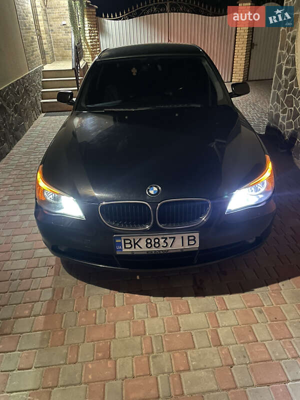 Седан BMW 5 Series 2004 в Одессе