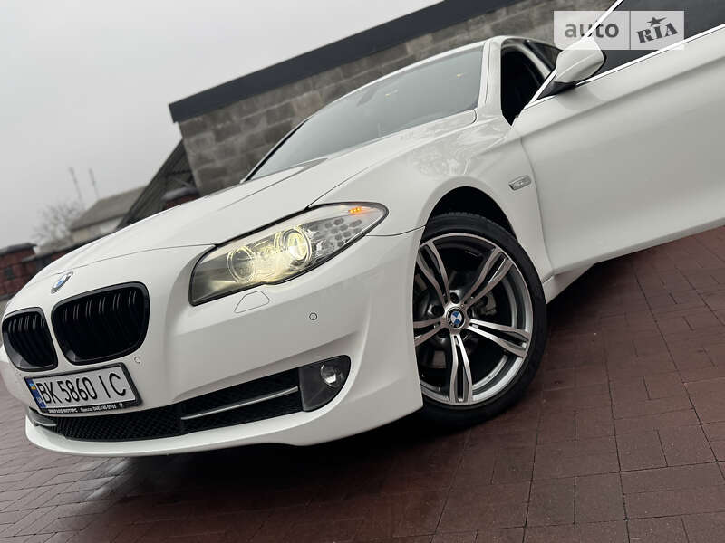 Седан BMW 5 Series 2012 в Ровно