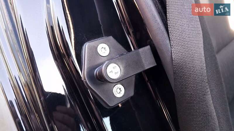 Седан BMW 5 Series 2002 в Киеве фото 35 Седан BMW 5 Series 2002 в Киеве