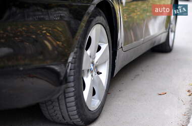Седан BMW 5 Series 2006 в Рокитному