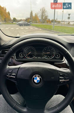 Седан BMW 5 Series 2013 в 