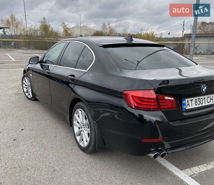 Седан BMW 5 Series 2012 в Долине