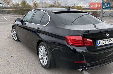 Седан BMW 5 Series 2012 в 