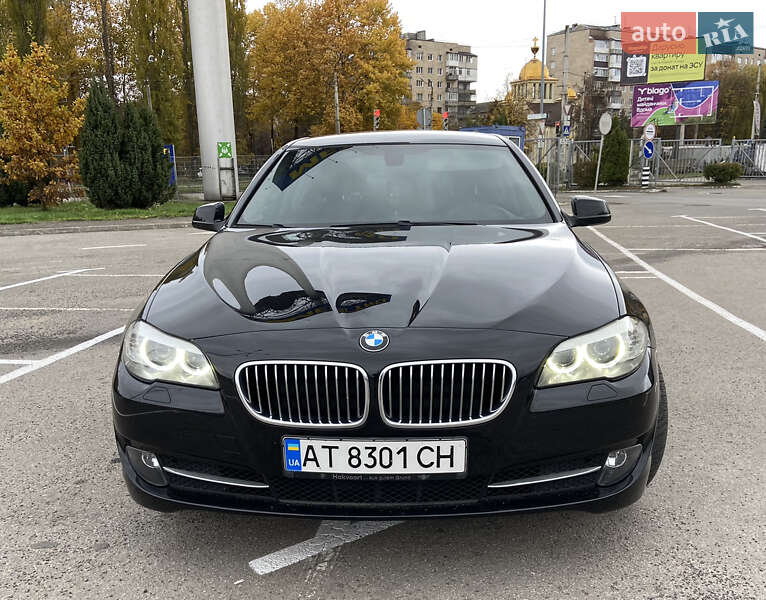 Седан BMW 5 Series 2012 в Долине
