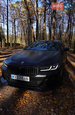 Седан BMW 5 Series 2022 в Львове