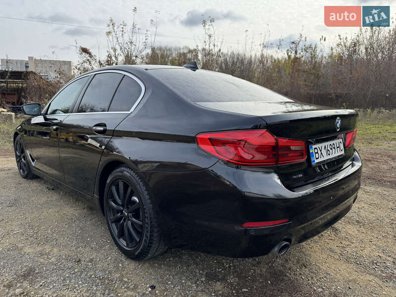 Седан BMW 5 Series 2017 в Хмельницькому