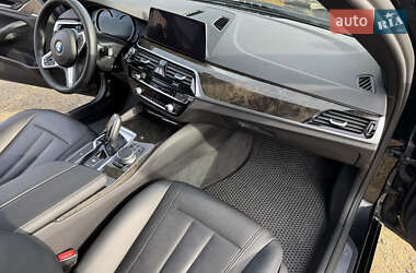 Седан BMW 5 Series 2017 в 
