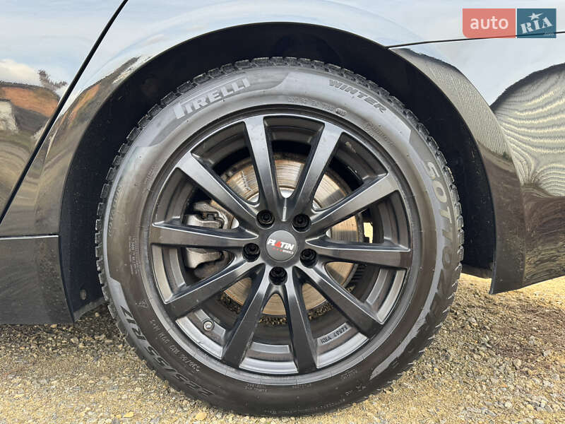 Седан BMW 5 Series 2017 в Хмельницькому