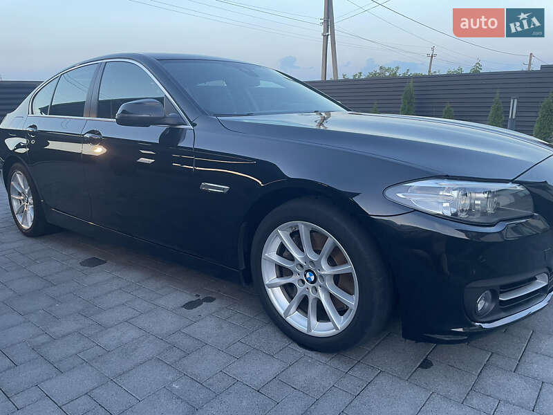 Седан BMW 5 Series 2015 в Тернополе