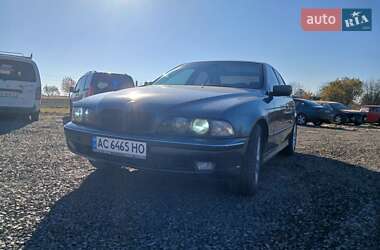 Седан BMW 5 Series 2000 в Луцке