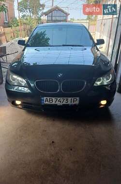 Седан BMW 5 Series 2003 в Браиловом