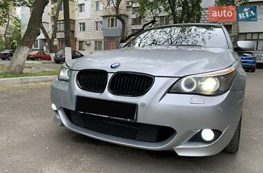 Седан BMW 5 Series 2004 в Измаиле