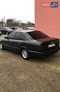 Седан BMW 5 Series 1989 в Львове