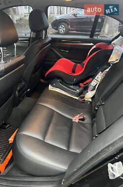 Седан BMW 5 Series 2015 в Львові