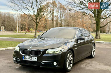 Седан BMW 5 Series 2014 в Ровно