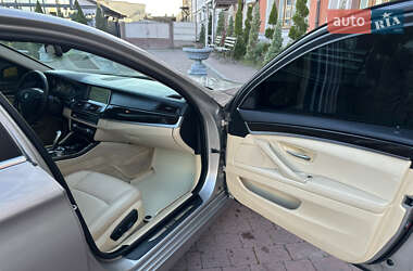 Седан BMW 5 Series 2013 в Стрые